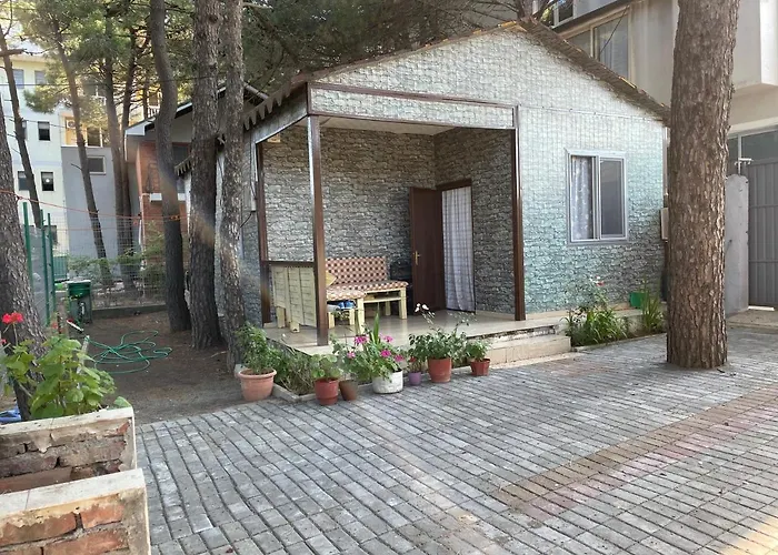Pinehouse بيت للعطل Velipojë